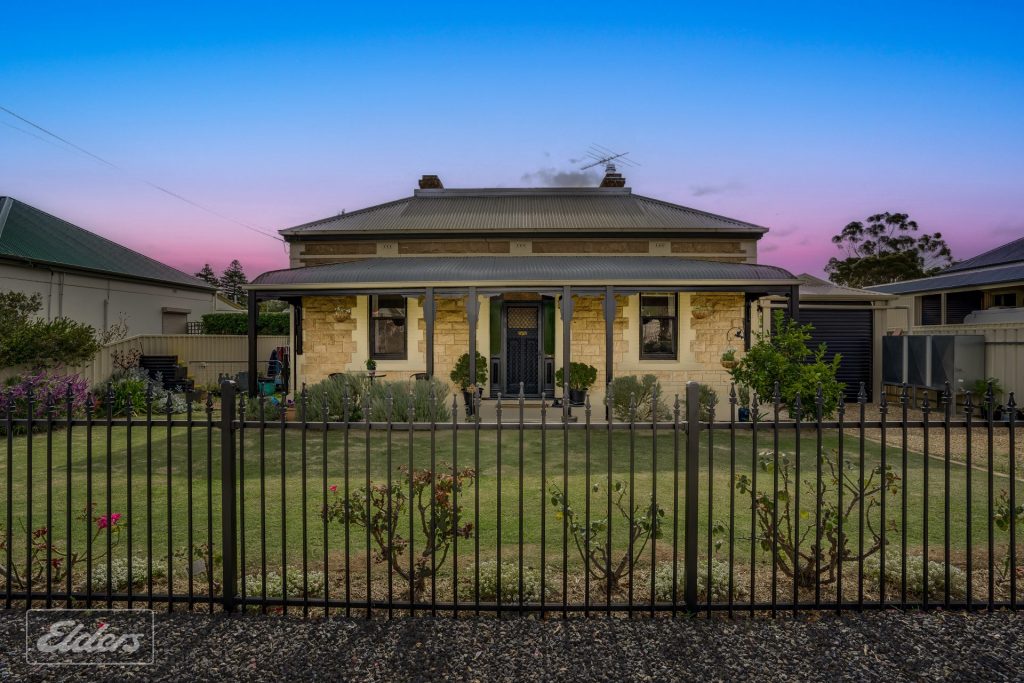 Seller of a house in Murray Bridge, SA property