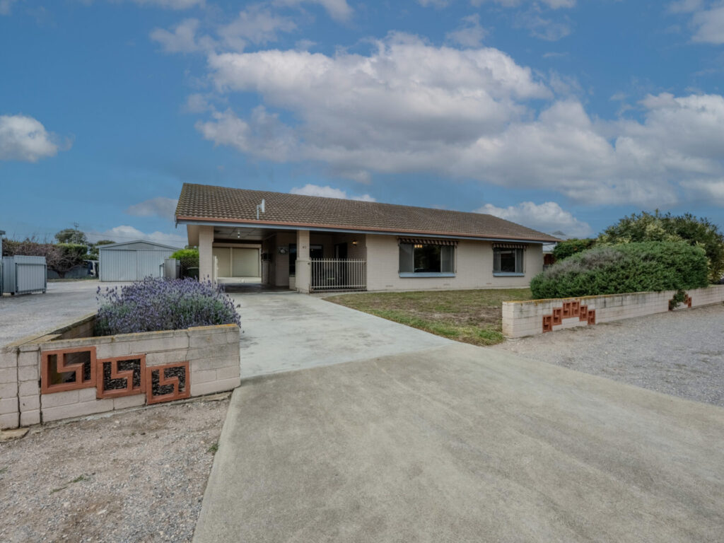 Seller of a house in Port Vincent, SA property